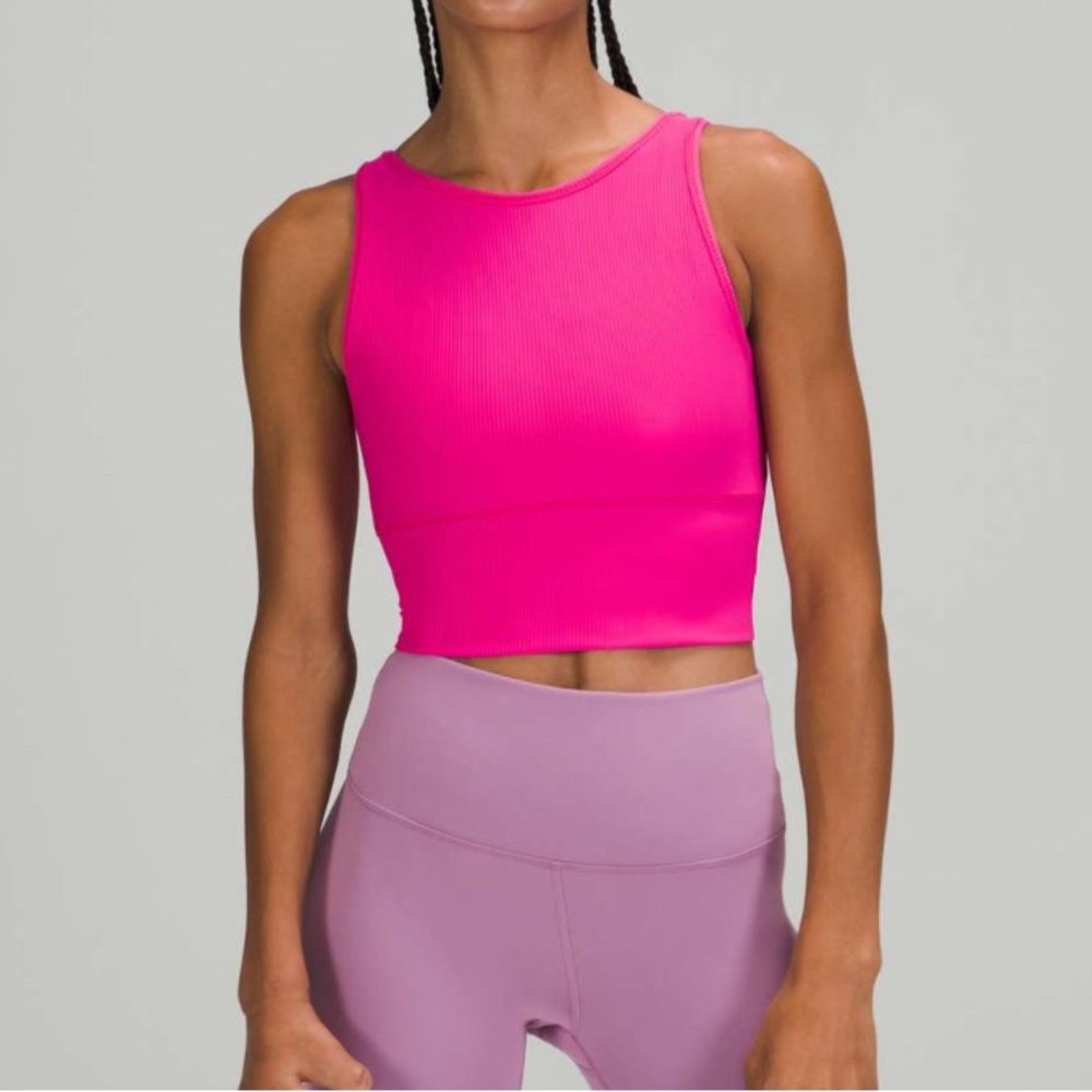 Lululemon power pivot tank. Reversible Ribbed crop Tank in Pink. EUC